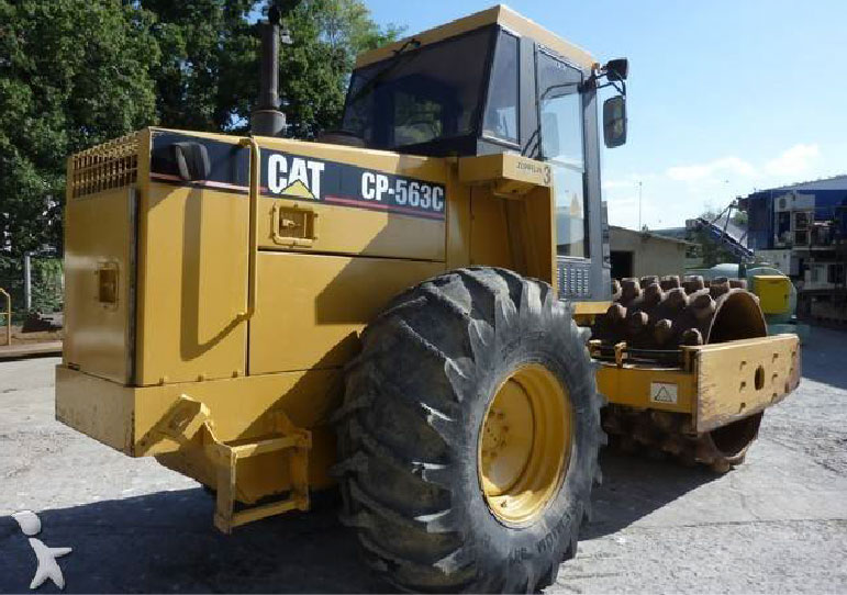 Compactador vibratorio c/pata de cabra autopropulsado Caterpillar CP-536C