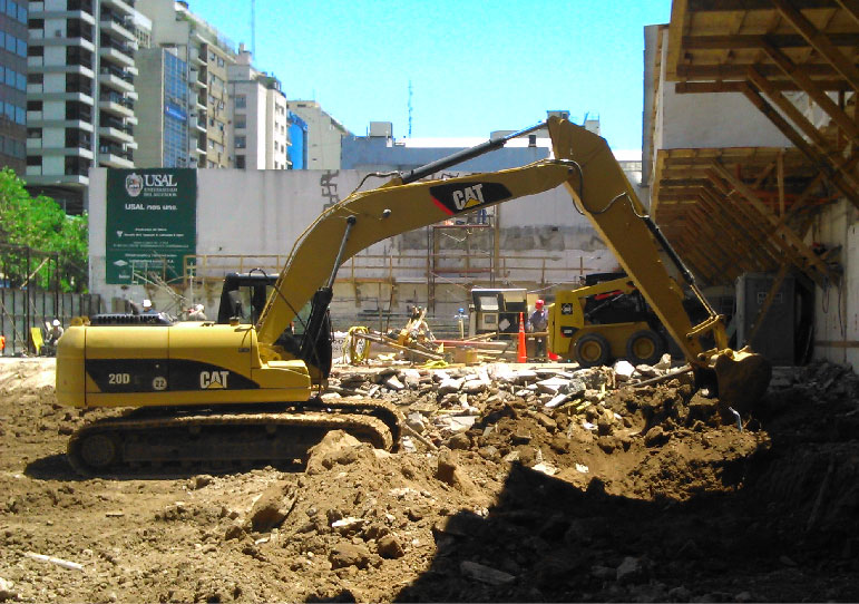 Retroexcavadora Caterpillar 320DL - Modelo 2009